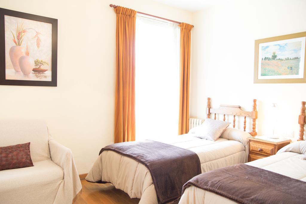 Linares Rooms Santiago de Compostela Exterior foto